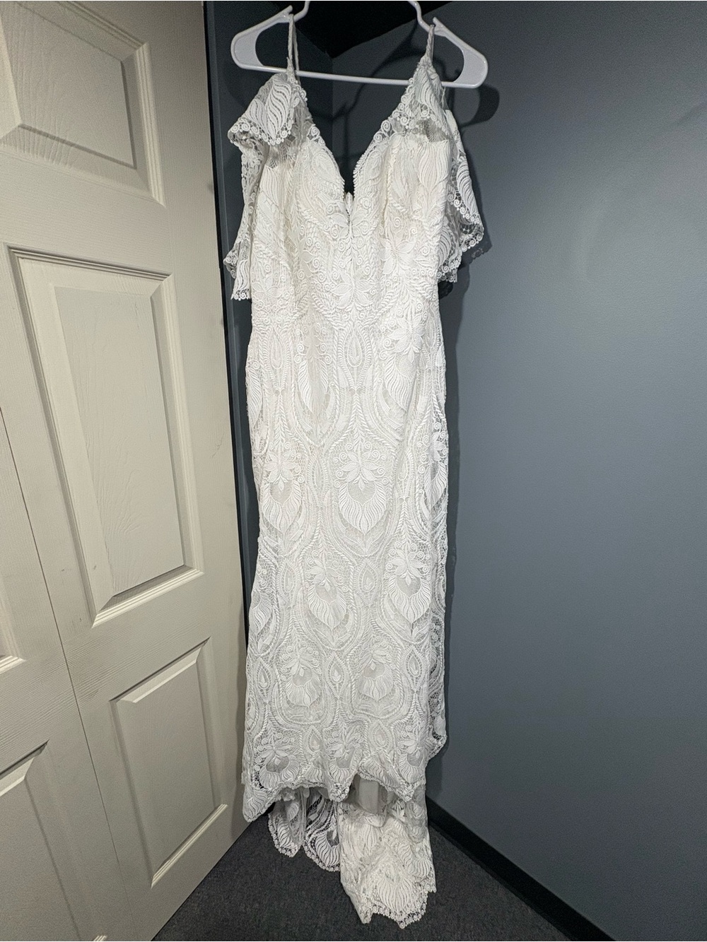 Size 20 Olivia Nicole White Lace Off-Shoulder Bridal dress